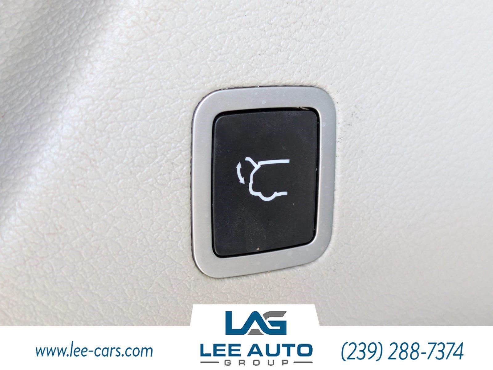 Used 2019 Chrysler Pacifica Touring-L FWD image 12