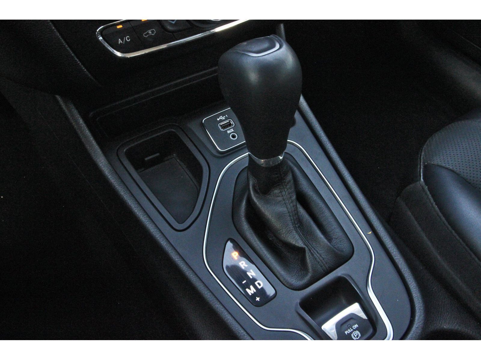 Used 2022 Jeep Cherokee Latitude Lux FWD image 29