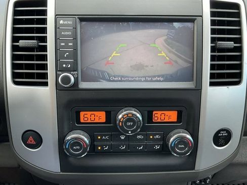 Used 2021 Nissan Frontier SV image 11