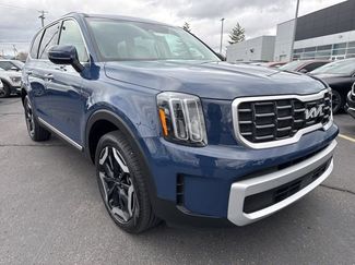 Used 2024 Kia Telluride S w/ S Sunroof Package 360° Tour