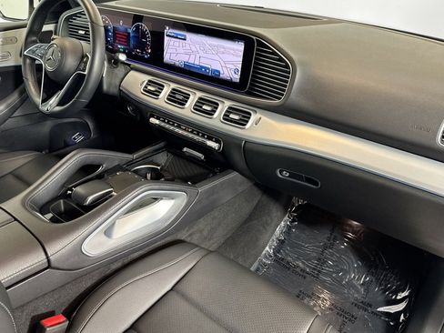 Used 2024 Mercedes-Benz GLE 450e 4MATIC image 28