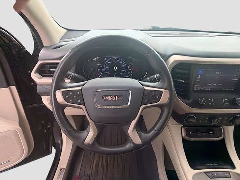 Used 2021 GMC Acadia Denali w/ Denali Technology Package AWD/4WD image 11