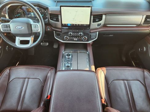 Certified 2024 Ford Expedition Limited image 25