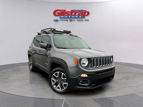 Used 2017 Jeep Renegade Latitude w/ Cold Weather Group AWD/4WD image 1