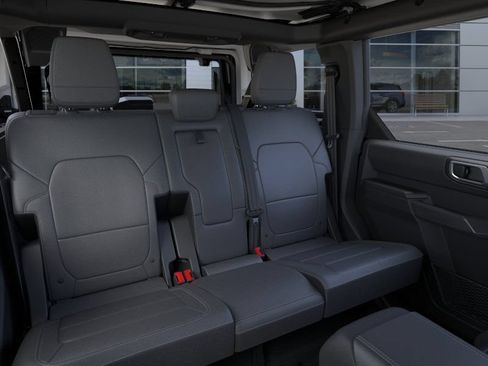 New 2025 Ford Bronco Badlands w/ Sasquatch Package AWD/4WD image 13