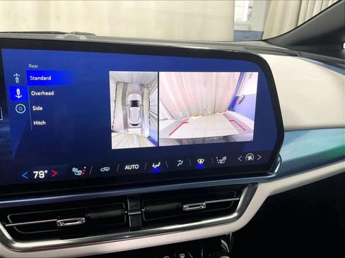 Used 2025 Chevrolet Equinox EV LT image 19