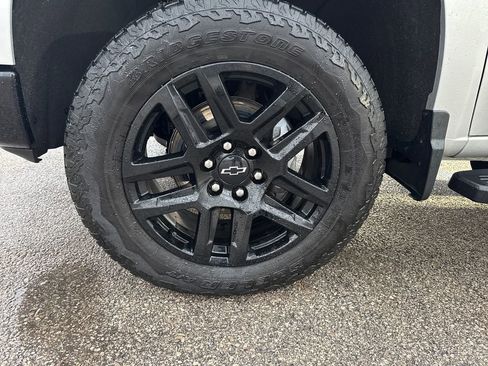 Used 2022 Chevrolet Silverado 1500 LT Trail Boss w/ LT Trail Boss Premium Package image 37