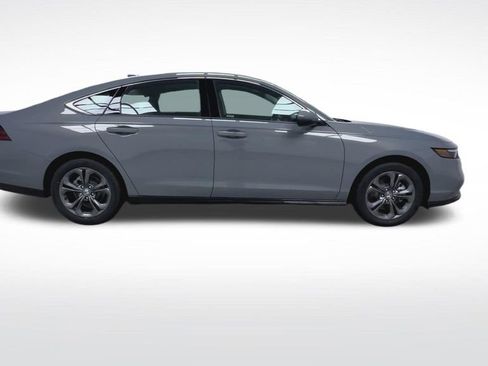 New 2025 Honda Accord EX-L image 9