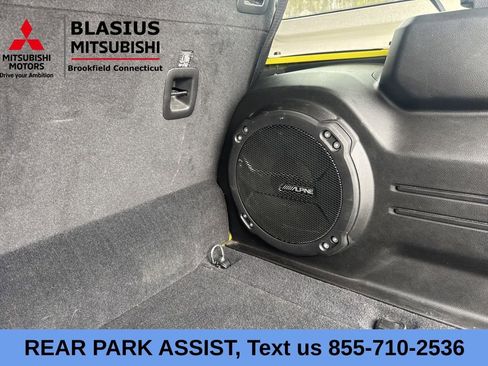 Used 2024 Jeep Wrangler Unlimited w/ Convenience Group AWD/4WD image 15