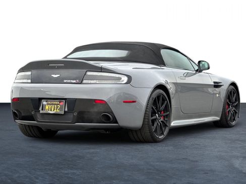 Used 2015 Aston Martin V12 Vantage S image 25