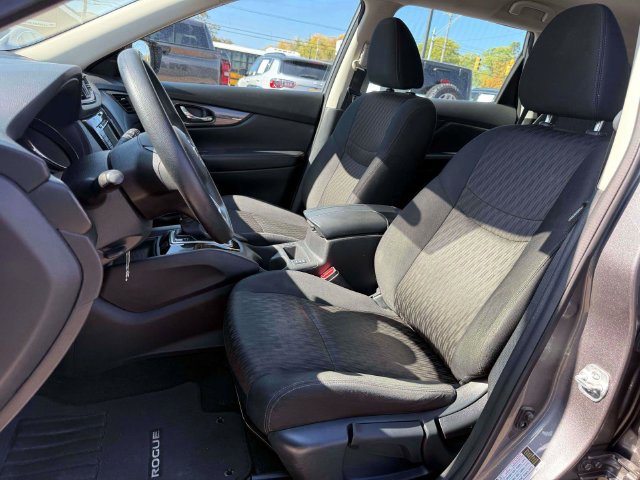 Used 2018 Nissan Rogue S AWD/4WD image 17