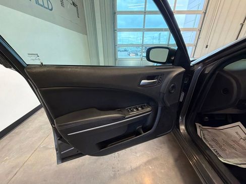 Used 2021 Dodge Charger SXT w/ Leather Interior Group RWD image 14