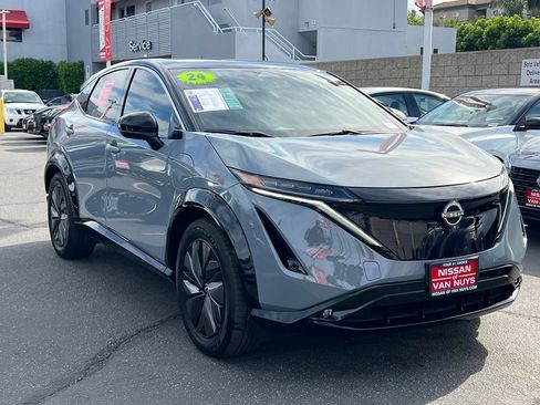 Used 2024 Nissan Ariya FWD image 9