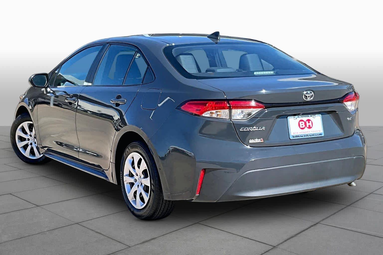 Used 2025 Toyota Corolla LE FWD image 12