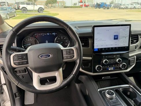 Certified 2024 Ford Expedition Max XLT image 15