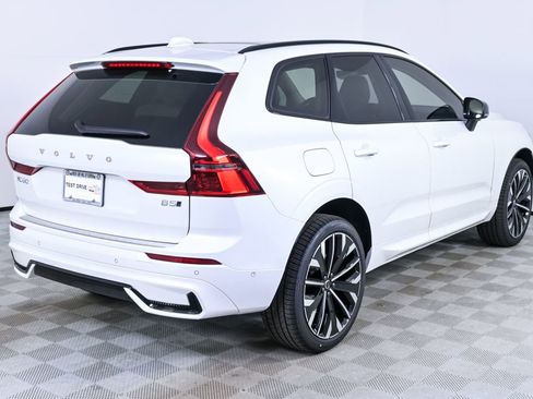 New 2026 Volvo XC60 B5 Ultra w/ Protection Package Premier AWD/4WD image 28