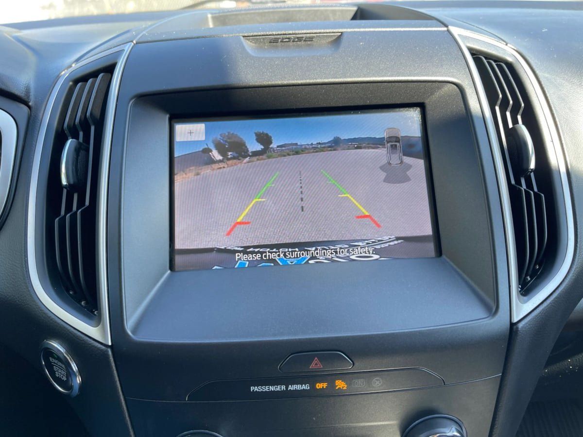 Used 2020 Ford Edge SEL AWD/4WD image 34