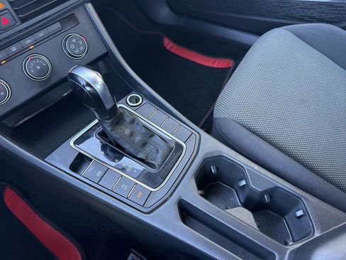 Used 2019 Volkswagen Jetta FWD image 19