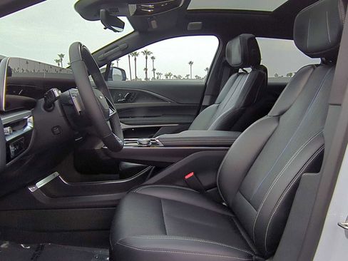 New 2026 Cadillac Lyriq V image 23