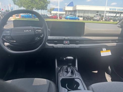 Certified 2025 Kia K4 FWD image 16