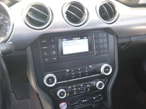 Used 2019 Ford Mustang GT RWD image 18