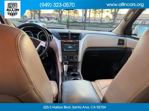 Used 2012 Chevrolet Traverse LTZ image 11