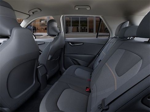 New 2025 Kia Niro LX image 18