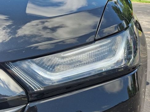 Used 2023 Chevrolet Traverse RS AWD/4WD image 9