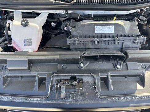 New 2026 GMC Savana 2500 image 21