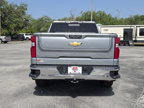 Used 2024 Chevrolet Silverado 1500 LT w/ Convenience Package II RWD image 5