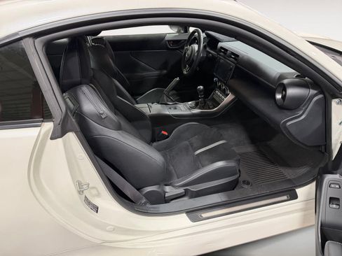 Used 2025 Toyota GR86 Premium w/ Performance Package RWD image 15