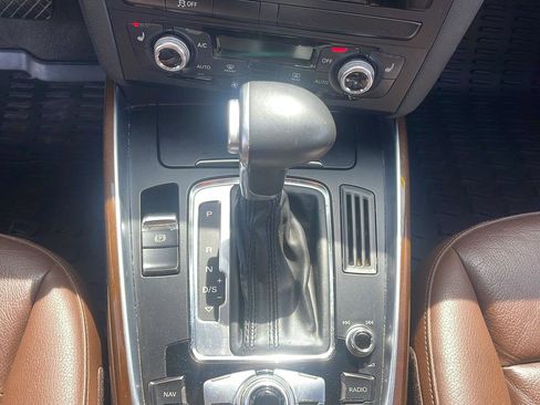 Used 2017 Audi Q5 2.0T Premium w/ Audi MMI Navigation Plus image 18