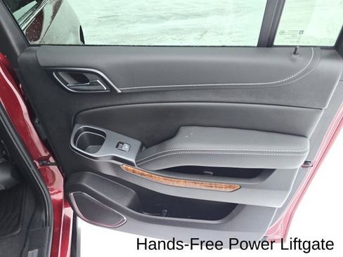 Used 2020 Chevrolet Suburban Premier image 35