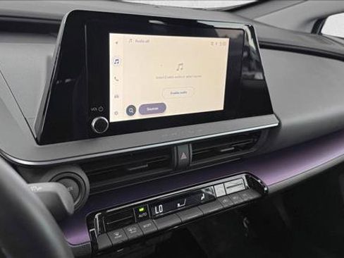 Used 2026 Toyota Prius Plug-In Hybrid FWD image 13