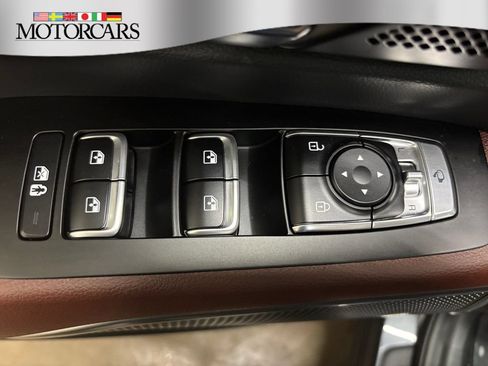 Used 2024 Kia Telluride EX w/ EX Captain's Chair Package AWD/4WD image 13