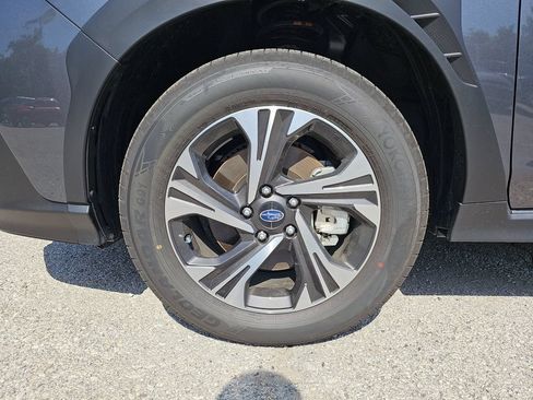 Certified 2026 Subaru Crosstrek 2.5i Premium AWD/4WD image 35