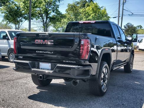 New 2026 GMC Sierra 2500 Denali w/ Denali Reserve Package AWD/4WD image 8