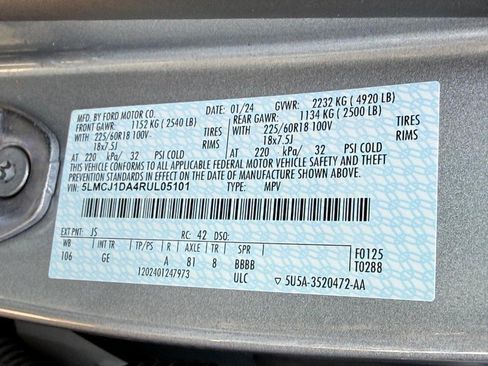 Certified 2024 Lincoln Corsair AWD w/ Equipment Group 101A image 29
