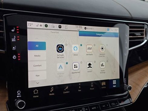 Used 2024 Jeep Grand Wagoneer L Series III image 4