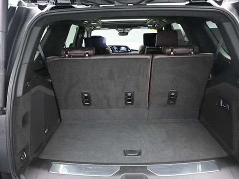 Used 2024 Cadillac Escalade Sport Platinum w/ Heavy-Duty Trailer Package AWD/4WD image 24