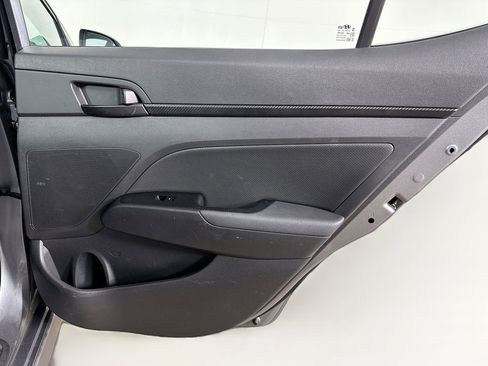 Used 2018 Hyundai Elantra Sport FWD image 30