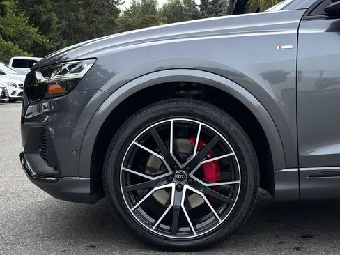 Used 2019 Audi Q8 Premium Plus w/ Premium Plus AWD/4WD image 21