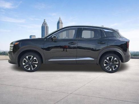Certified 2025 Nissan Kicks SR FWD image 21