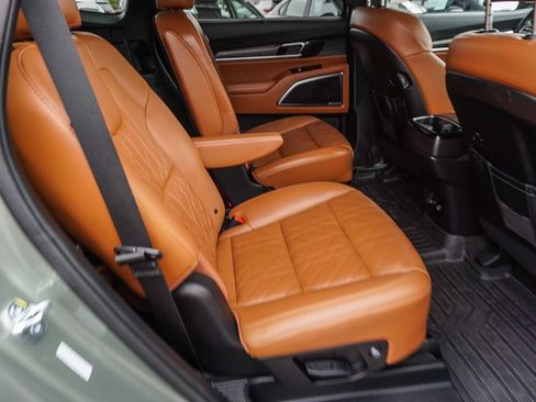 Certified 2025 Kia Telluride SX Prestige X-Line AWD/4WD image 13