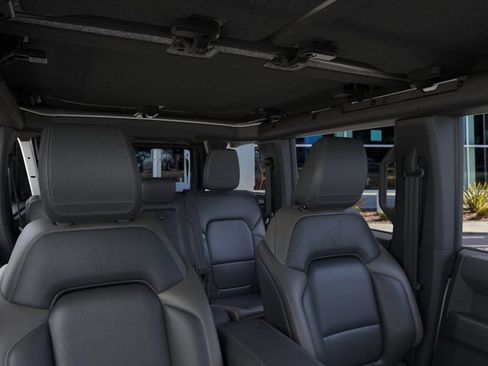 New 2025 Ford Bronco Outer Banks image 12