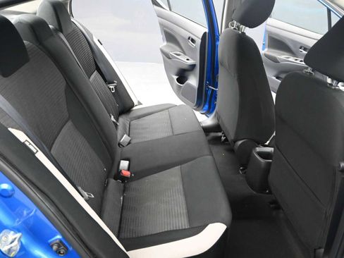 Used 2021 Nissan Versa SV image 22