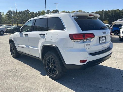 Used 2021 Jeep Grand Cherokee Laredo AWD/4WD image 5