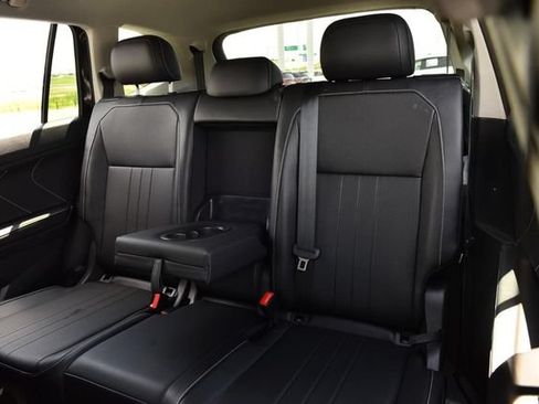 Used 2023 Volkswagen Tiguan SE FWD image 21