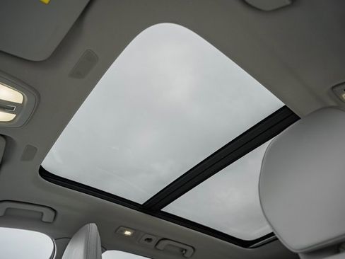 Used 2023 Volvo XC60 B5 Ultimate w/ Climate Package image 30