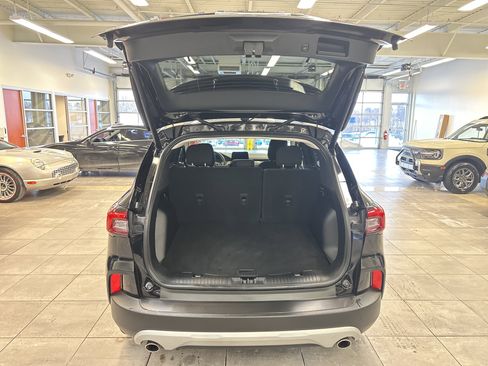Used 2023 Ford Escape Active image 27
